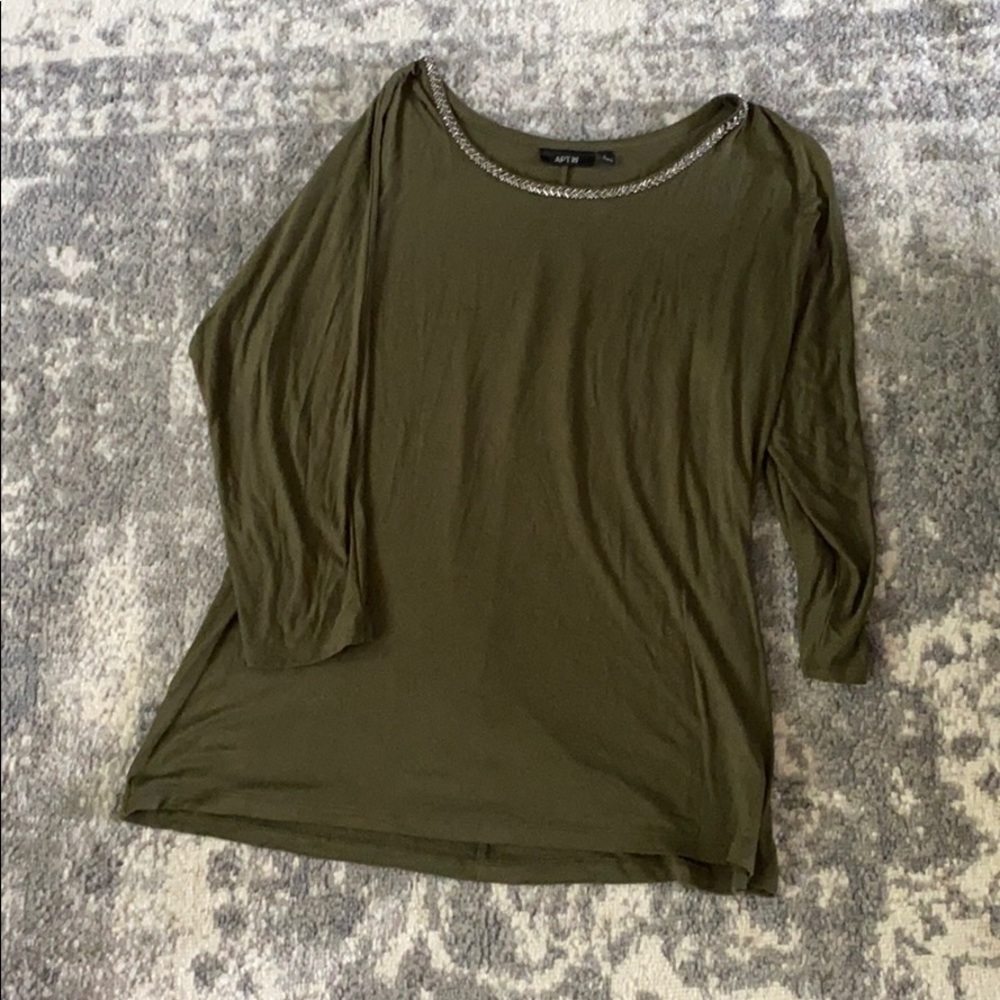 3/4 sleeve shirt